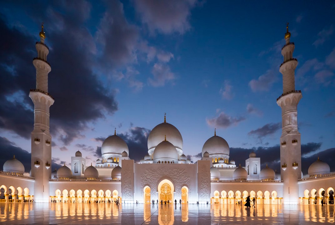 Read more about the article Sheikh Zayed Grand Mosque